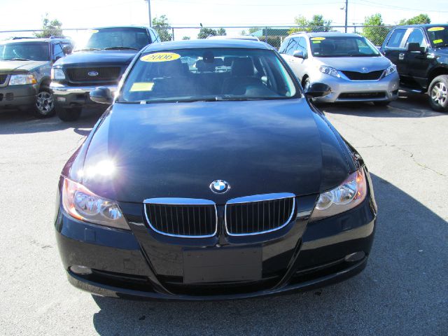 2006 BMW 3 series 2WD 4dr Heat