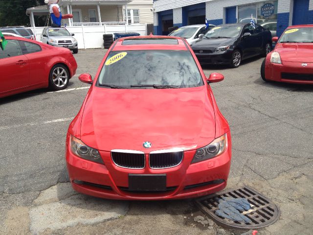 2006 BMW 3 series 2WD 4dr Heat