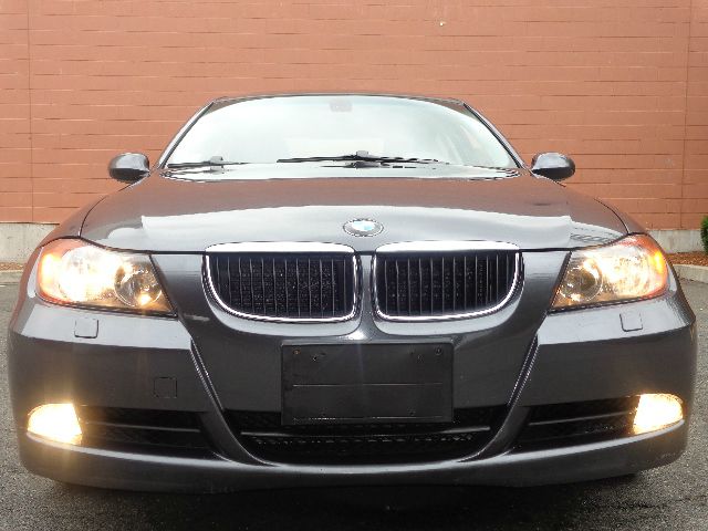 2006 BMW 3 series 2WD 4dr Heat