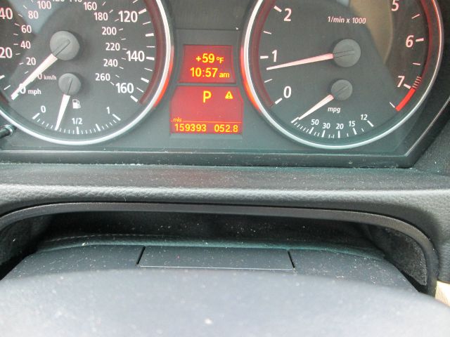 2006 BMW 3 series 2WD 4dr Heat