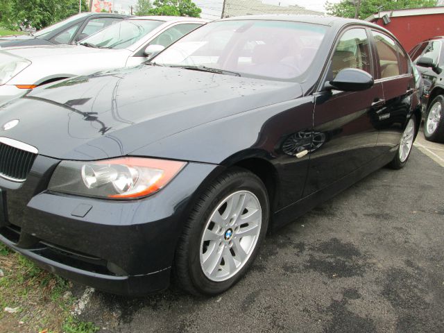 2006 BMW 3 series 2WD 4dr Heat