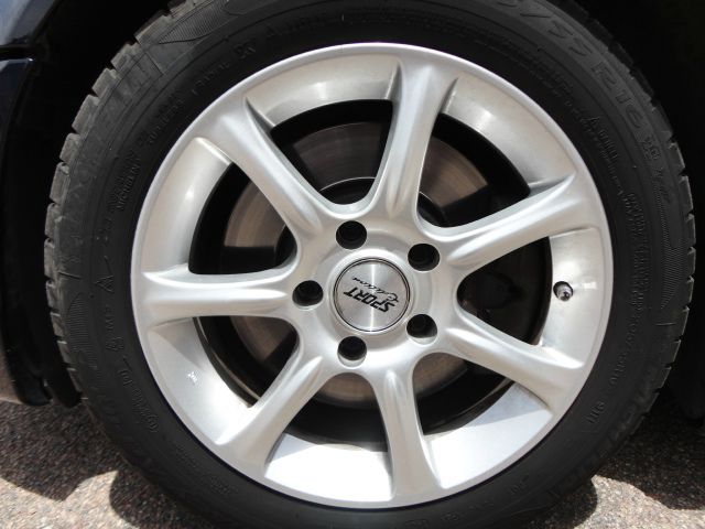 2006 BMW 3 series W/6-passenger Seating