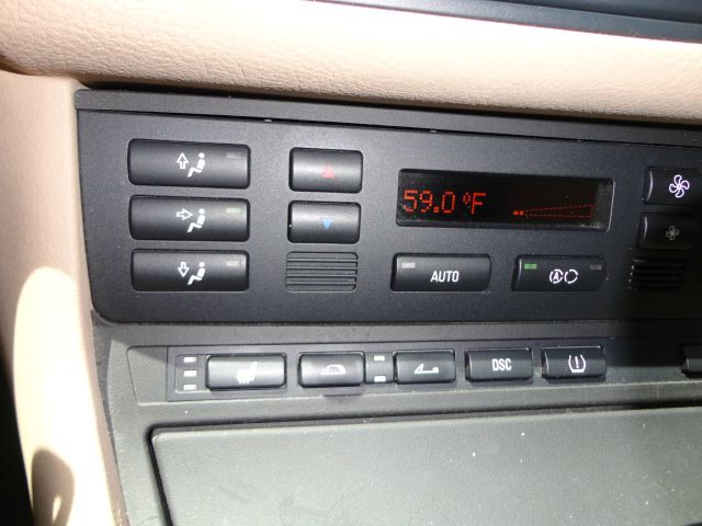 2006 BMW 3 series W/6-passenger Seating