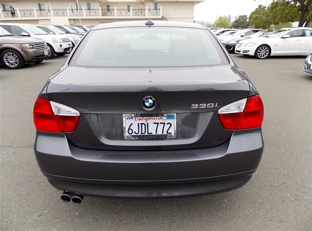 2006 BMW 3 series Ram 3500 Diesel 2-WD