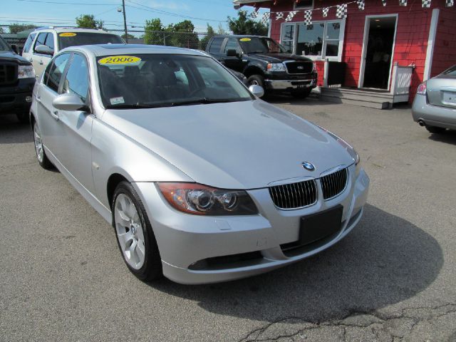 2006 BMW 3 series 4WD 4dr Heat