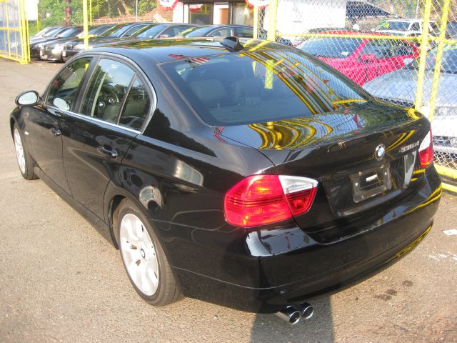 2006 BMW 3 series 4WD 4dr Heat