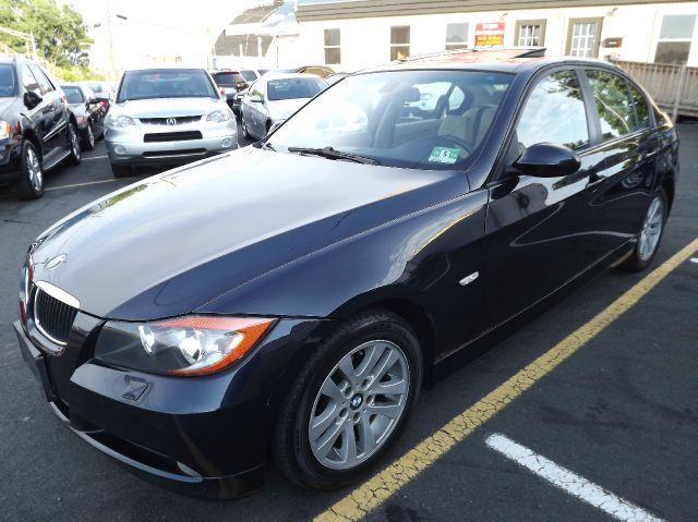 2006 BMW 3 series 2WD 4dr Heat