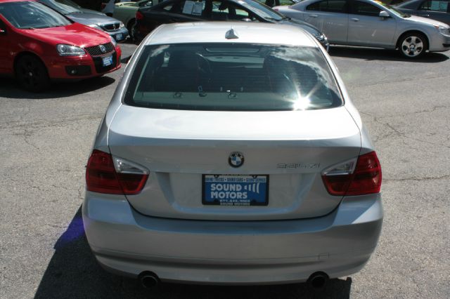 2007 BMW 3 series FWD 4dr Touring SUV
