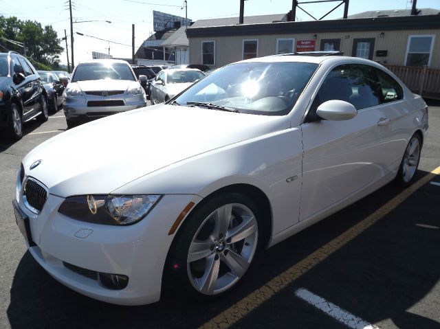 2007 BMW 3 series LS/ 9 Passenger