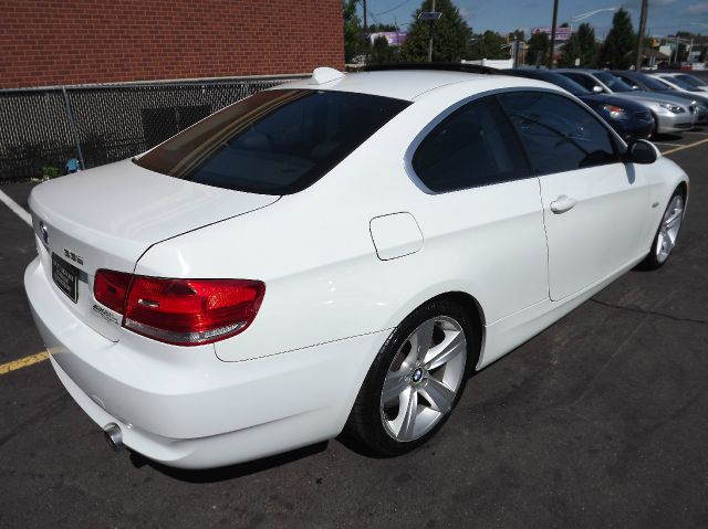 2007 BMW 3 series LS/ 9 Passenger