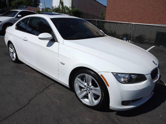 2007 BMW 3 series LS/ 9 Passenger