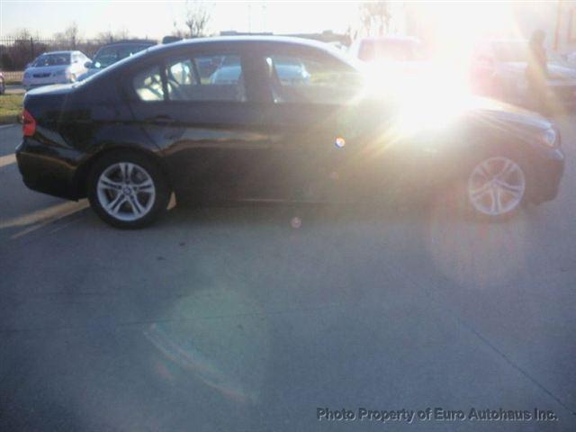 2008 BMW 3 series Sport-awd-2nd Bench-third-1 Owner