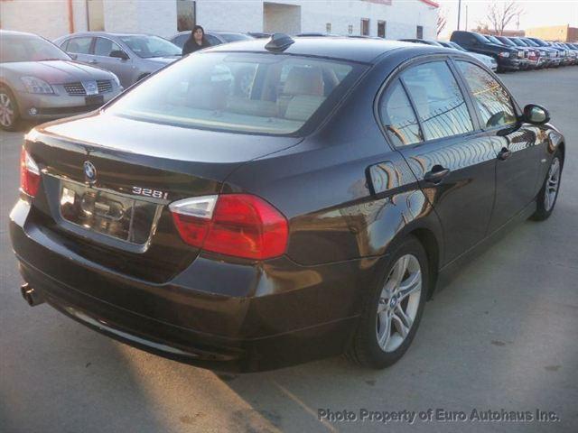 2008 BMW 3 series Sport-awd-2nd Bench-third-1 Owner
