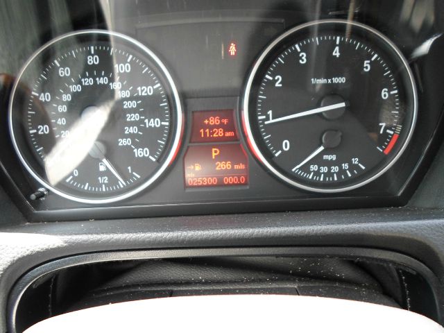 2010 BMW 3 series Supercab-short-xlt-4wd-e85-sync-1 Owner