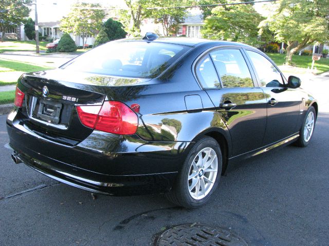 2010 BMW 3 series EXT WB W/1sb PKG