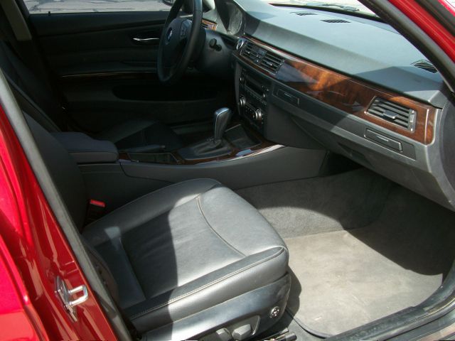 2010 BMW 3 series EXT WB W/1sb PKG