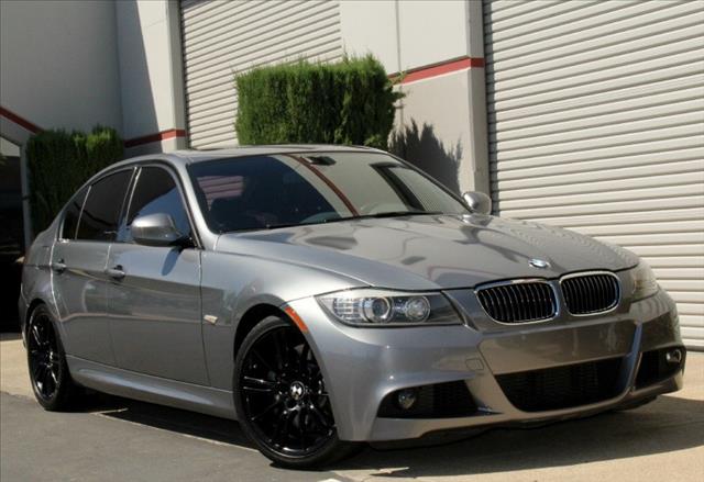 2011 BMW 3 series 2dr Reg Cab 140 WB 4WD