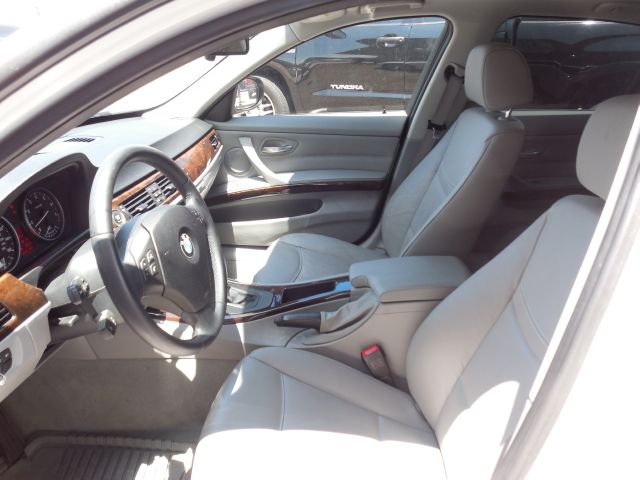 2011 BMW 3 series SE Automatic 4X4 Beutiful