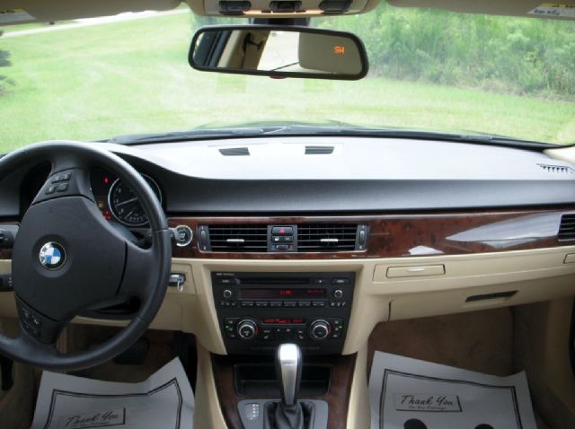 2011 BMW 3 series EXT WB W/1sb PKG