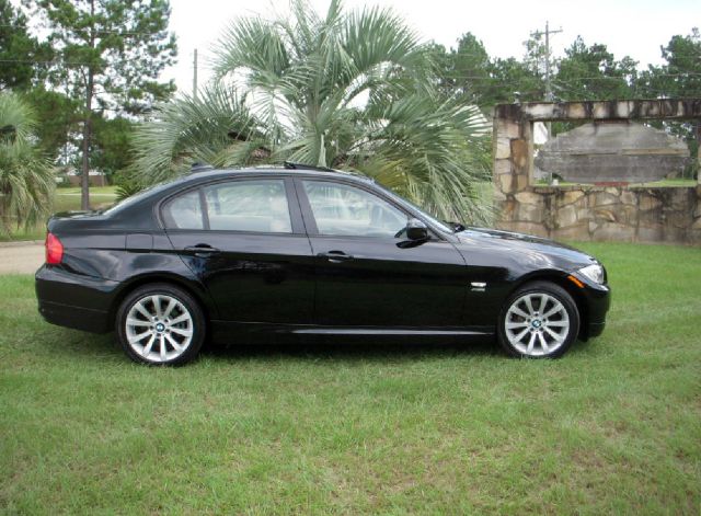 2011 BMW 3 series EXT WB W/1sb PKG