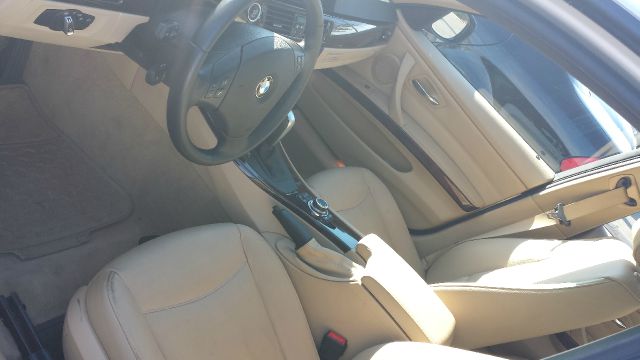 2011 BMW 3 series SE Automatic 4X4 Beutiful