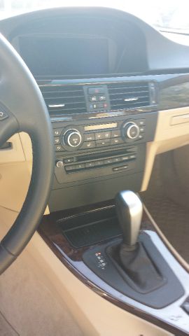 2011 BMW 3 series SE Automatic 4X4 Beutiful