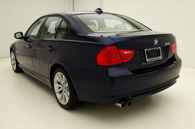 2011 BMW 3 series EXT WB W/1sb PKG