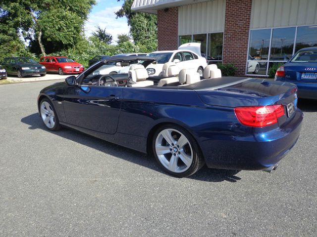 2011 BMW 3 series 4.2L