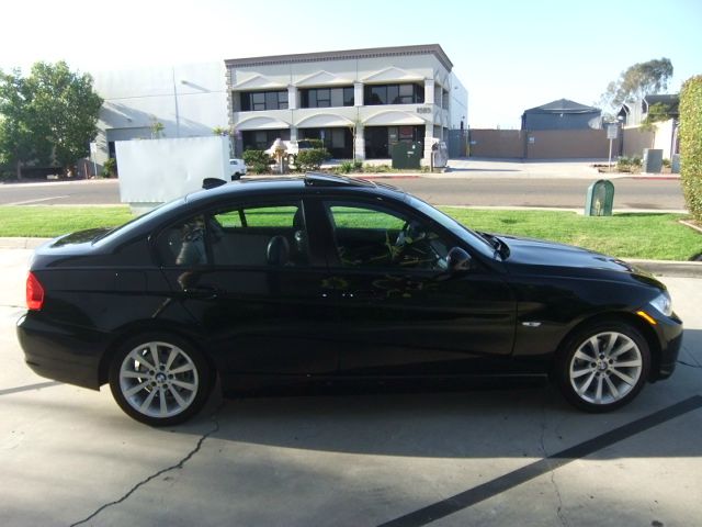 2011 BMW 3 series SE Automatic 4X4 Beutiful