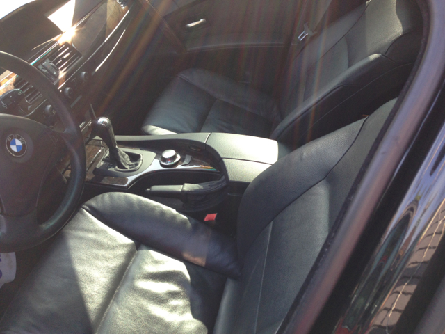 2005 BMW 5-Series Luxury Premier