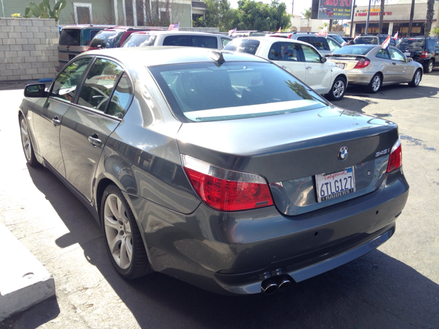 2005 BMW 5-Series QUAD CAB SLT Laramie
