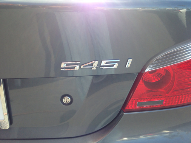 2005 BMW 5-Series QUAD CAB SLT Laramie