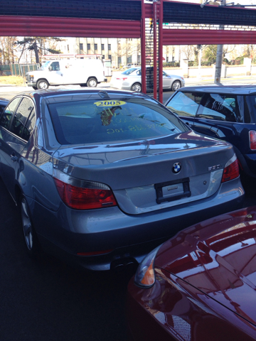 2005 BMW 5-Series Luxury Premier