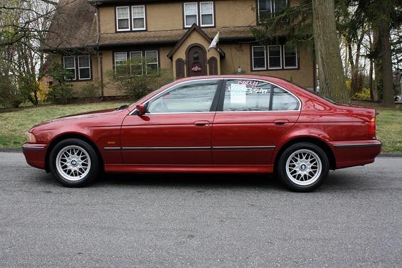 1999 BMW 528i Unknown