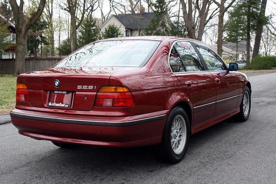 1999 BMW 528i Unknown