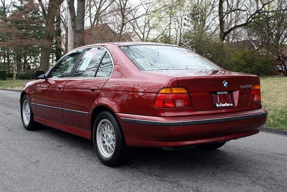 1999 BMW 528i Unknown