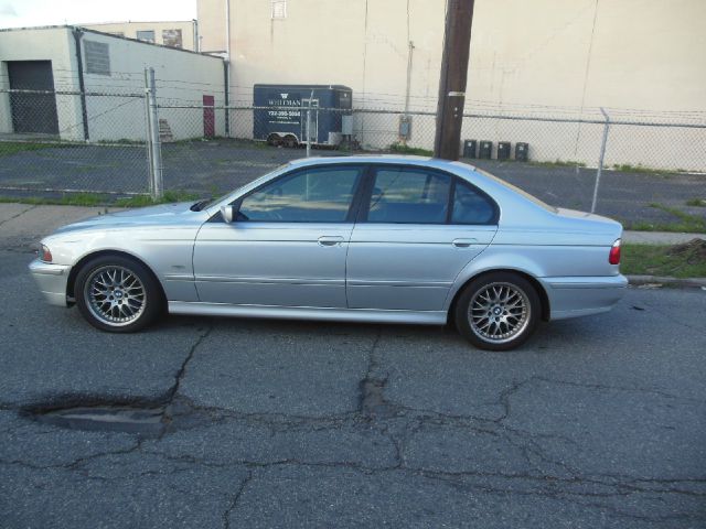 2002 BMW 5 series L.T. 4-w.d. 5.3L