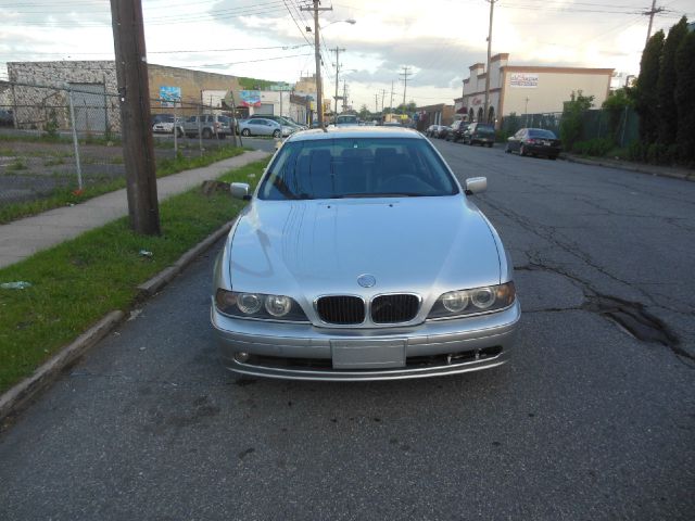 2002 BMW 5 series L.T. 4-w.d. 5.3L