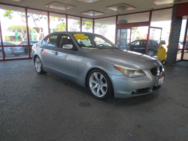 2005 BMW 5 series QUAD CAB SLT Laramie