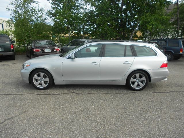 2006 BMW 5 series T6 AWD Leather Moonroof Navigation