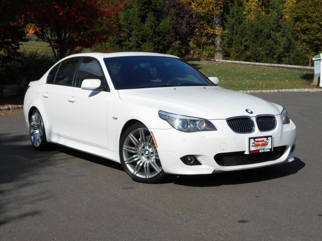 2008 BMW 5 series CE FWD 7-passen