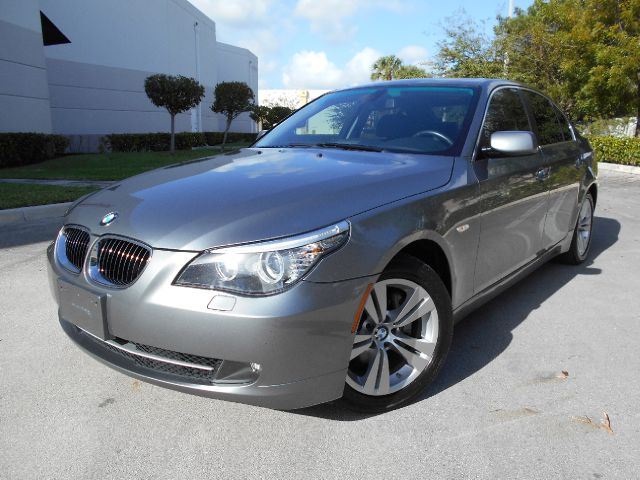 2009 BMW 5 series 4dr LX Deluxe