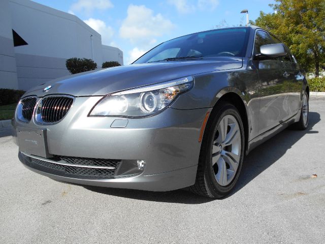 2009 BMW 5 series 4dr LX Deluxe