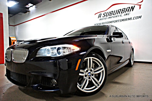 2011 BMW 5 series Base W/technology Package (A5)