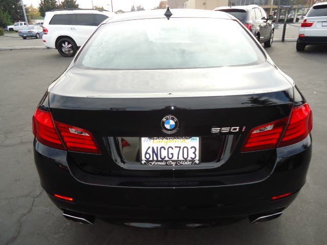 2011 BMW 5 series Luxury Premier