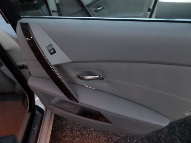 2004 BMW 5 series QUAD CAB SLT Laramie