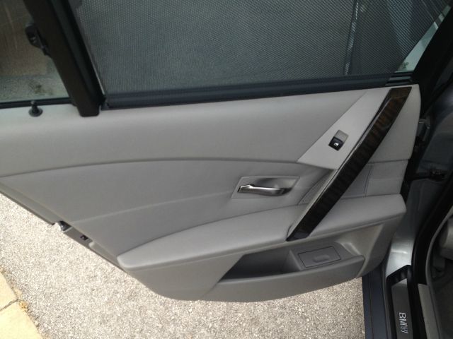 2005 BMW 5 series QUAD CAB SLT Laramie