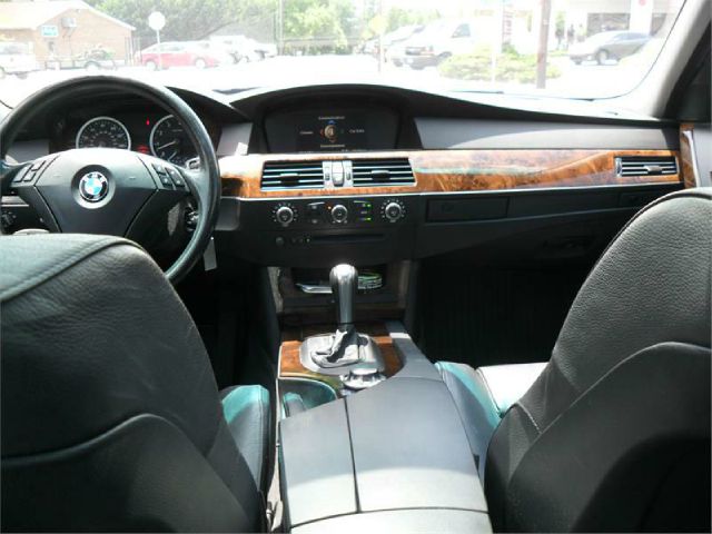 2006 BMW 5 series Luxury Premier