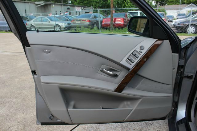 2007 BMW 5 series 1999 Toyota CE