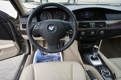 2009 BMW 5 series Base